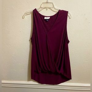 Universal Threads Deep Red Sleeveless Maternity Shirt Large